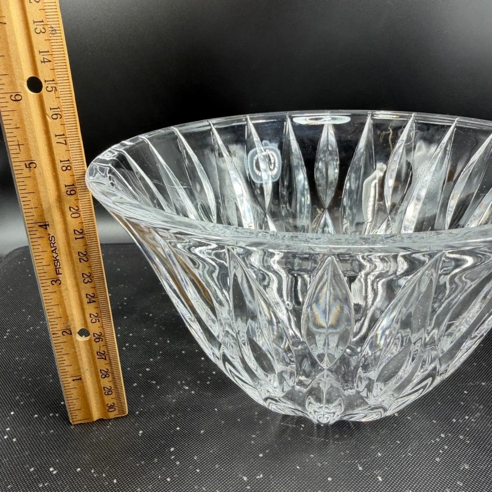 Marquis by Waterford Crystal Petal Clear 8Inch Serving Bowl Centerpiece Rainfall